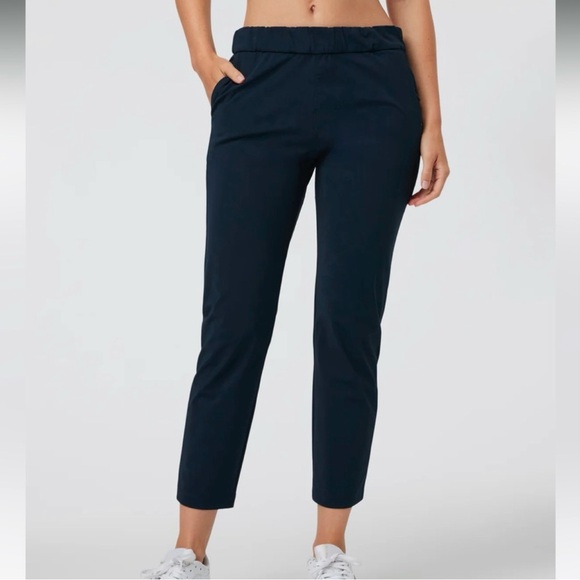 NWT Vuori Miles Ankle Crop Black Trouser Pants Travel Lightweight Packable XS - Picture 2 of 12